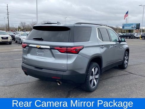 Certified 2023 Chevrolet Traverse LT w/ LT Premium Package FWD image 3