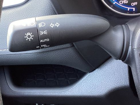 Used 2025 Toyota RAV4 XLE image 23