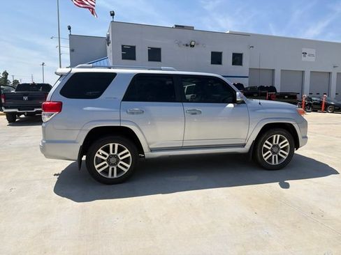 Used 2011 Toyota 4Runner Limited AWD/4WD image 14
