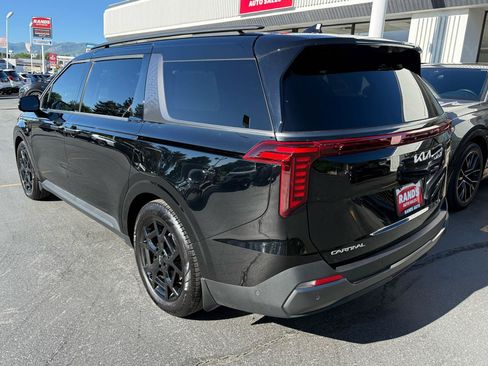 Used 2025 Kia Carnival SX Prestige FWD image 5