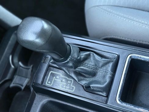 Used 2019 Toyota Tacoma SR image 31