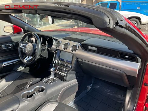 Used 2022 Ford Mustang Premium image 22