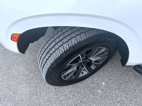 Certified 2022 Chevrolet Suburban Z71 image 25