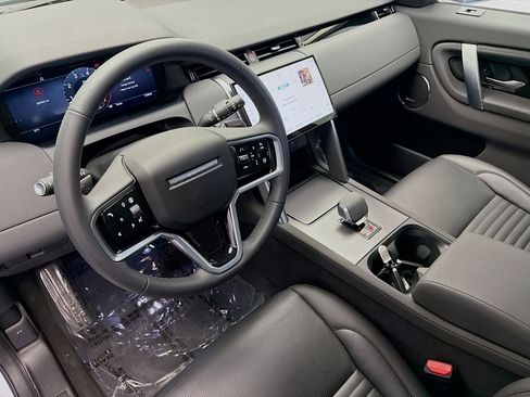 Used 2024 Land Rover Discovery Sport S AWD/4WD image 7