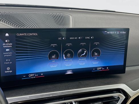 Used 2023 BMW 330i 330i w/ Premium Package image 23