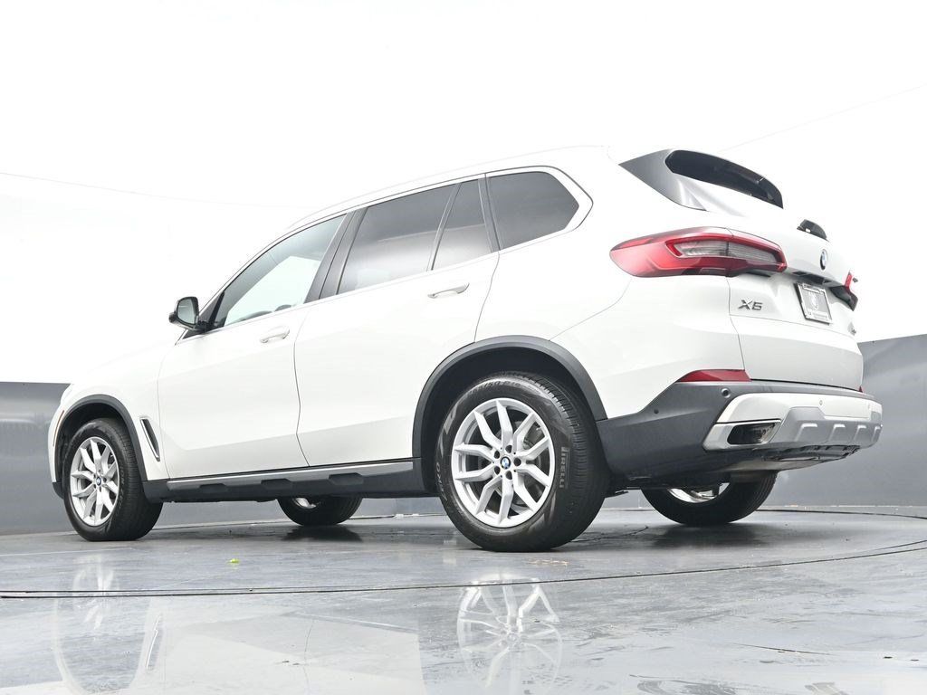 Used 2019 BMW X5 xDrive40i w/ Convenience Package AWD/4WD image 31