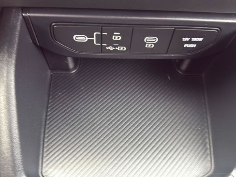Used 2025 Kia K4 FWD image 18