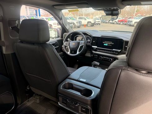 New 2026 Chevrolet Silverado 1500 LTZ w/ LTZ Premium Package image 12