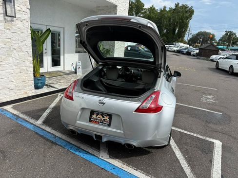 Used 2009 Nissan 370Z Touring w/ Aerodynamics Pkg RWD image 17