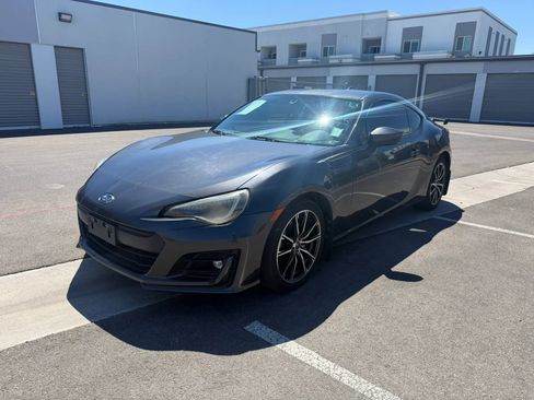 Used 2018 Subaru BRZ Limited w/ Popular Package #2 RWD image 2