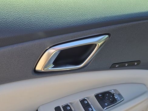 New 2026 Kia Carnival EX FWD image 20