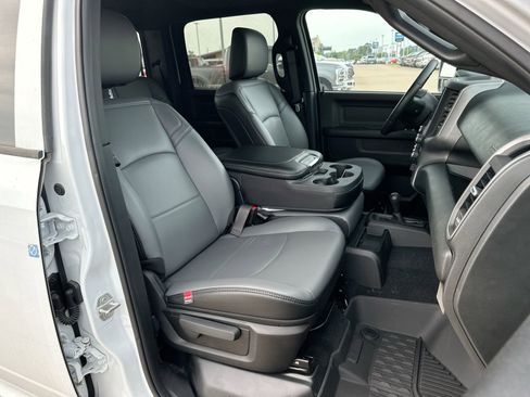 New 2024 RAM 2500 Tradesman w/ Chrome Appearance Group image 22