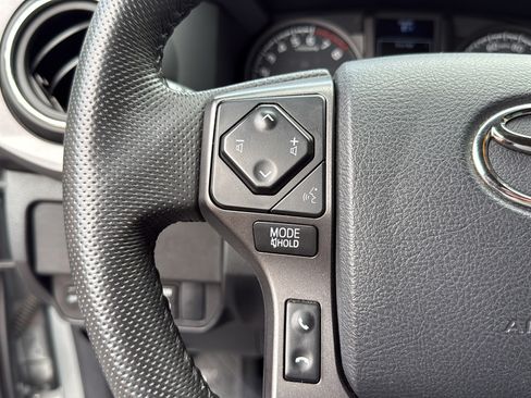 Used 2023 Toyota Tacoma TRD Off-Road AWD/4WD image 21