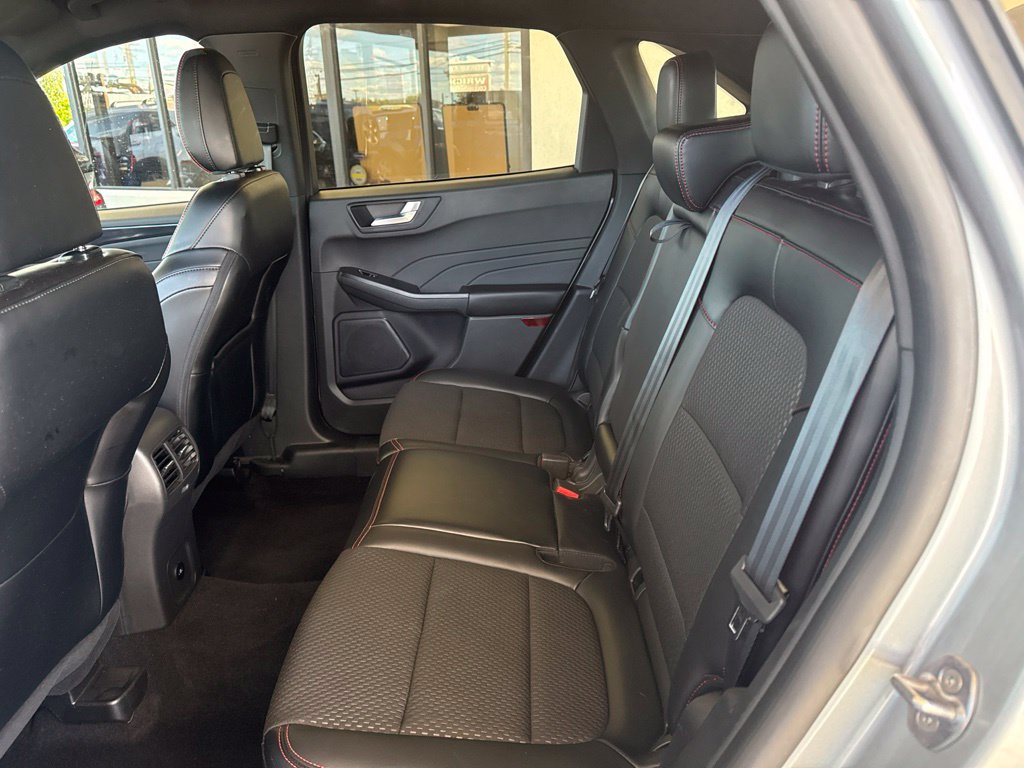Used 2024 Ford Escape ST-Line w/ Tech Pack #1 AWD/4WD image 13