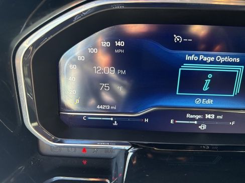 Used 2024 Chevrolet Silverado 2500 LT image 15