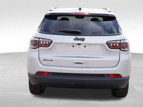 New 2025 Jeep Compass Limited w/ Sun & Sound Group image 4