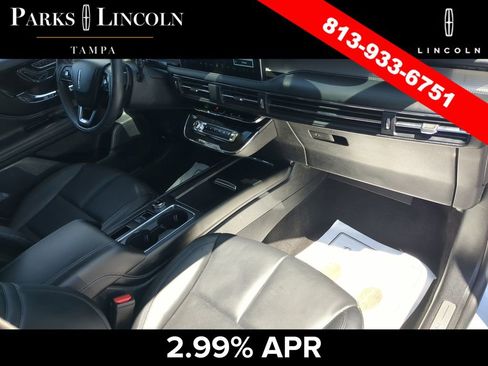 Certified 2025 Lincoln Corsair AWD w/ Equipment Group 101A image 10