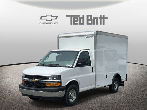 New 2025 Chevrolet Express 3500 w/ Power Convenience Package image 4
