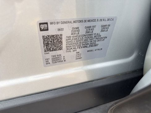 Used 2022 GMC Terrain SLE w/ Driver Convenience Package image 37