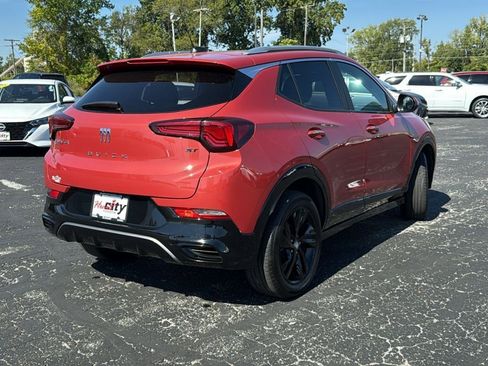 Used 2024 Buick Encore GX Sport Touring image 9