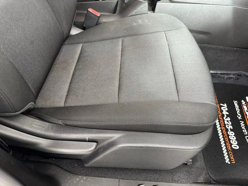Used 2023 Chevrolet Colorado W/T RWD image 38