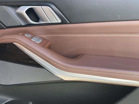 Used 2019 BMW X7 xDrive40i w/ Premium Package image 14