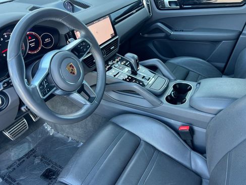 Used 2021 Porsche Cayenne S AWD/4WD image 10