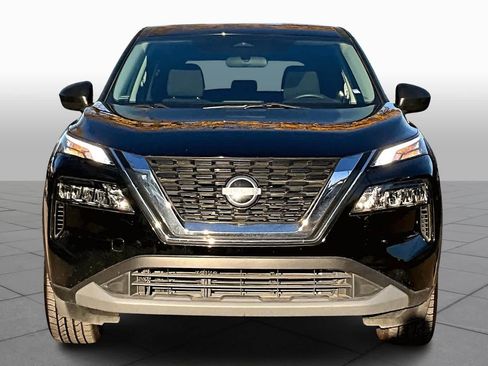 Used 2023 Nissan Rogue S image 3