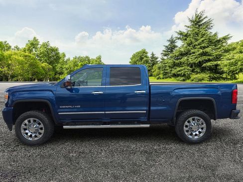 Used 2015 GMC Sierra 2500 Denali w/ Driver Alert Package AWD/4WD image 4