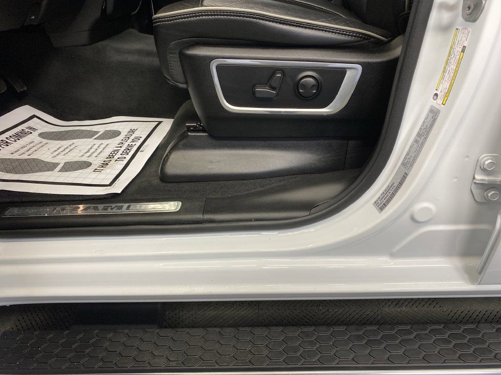 Certified 2022 RAM 1500 Laramie AWD/4WD image 14