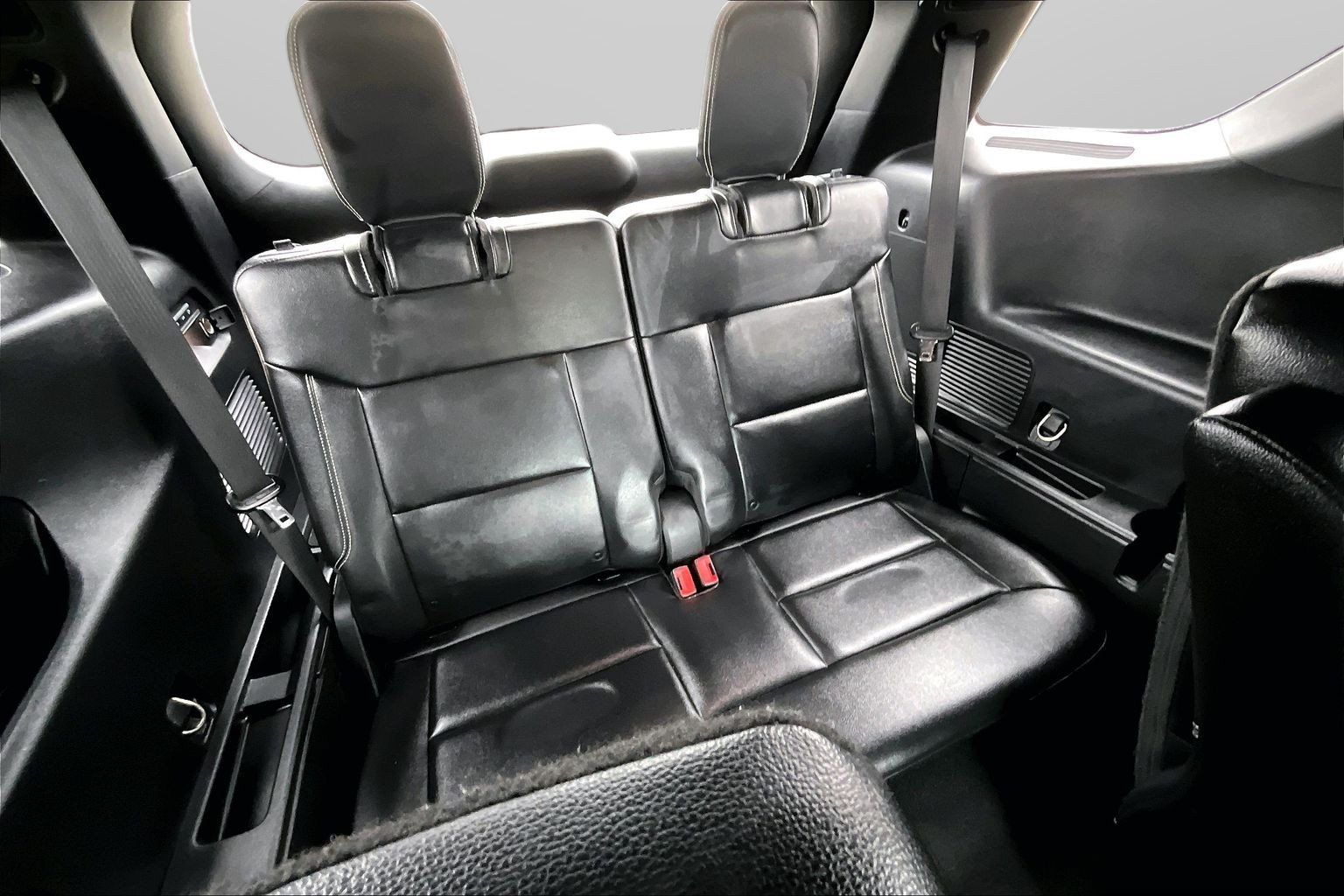 Used 2020 Ford Explorer ST w/ Premium Technology Package AWD/4WD image 19