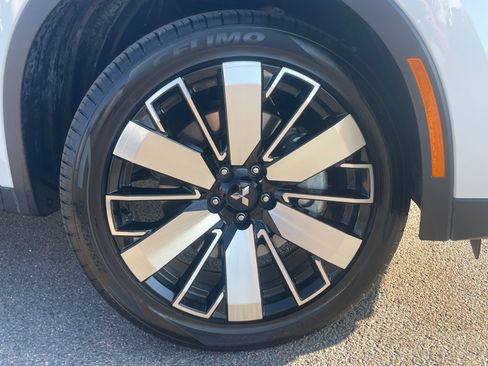 Used 2025 Mitsubishi Outlander SE AWD/4WD image 8