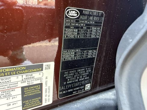 Used 2023 Land Rover Defender 130 SE image 14