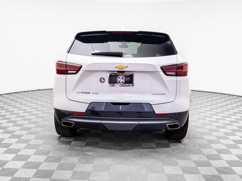 Used 2024 Chevrolet Blazer Premier w/ Driver Confidence II Package image 9