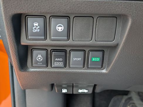 Used 2022 Nissan Rogue Sport SL w/ Premium Package image 25