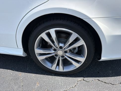 Used 2016 Mercedes-Benz E 350 Sedan w/ Premium Package image 19