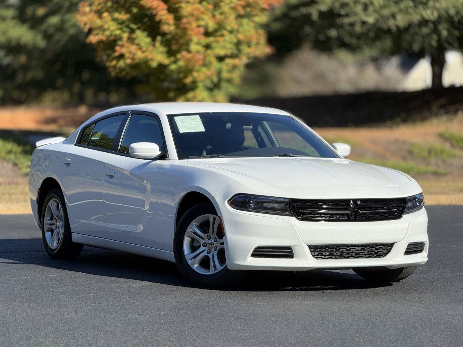 Used 2021 Dodge Charger SXT w/ Leather Interior Group RWD image 12