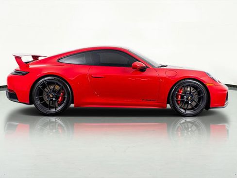 Used 2025 Porsche 911 Carrera 4 GTS image 5