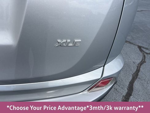 Used 2018 Toyota RAV4 XLE image 6