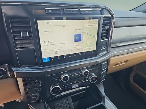 Used 2024 Ford F450 Lariat w/ Chrome Package image 28