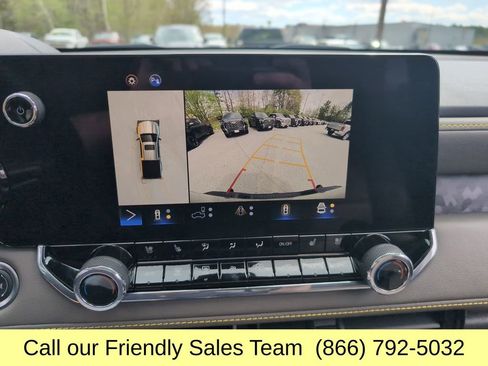 Used 2024 Chevrolet Colorado ZR2 w/ ZR2 Bison Edition AWD/4WD image 23
