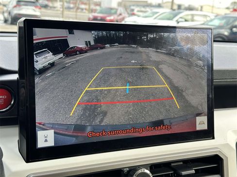 Used 2024 Toyota Tacoma TRD Off-Road image 4