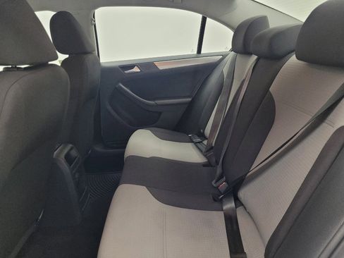 Used 2018 Volkswagen Jetta S FWD image 18