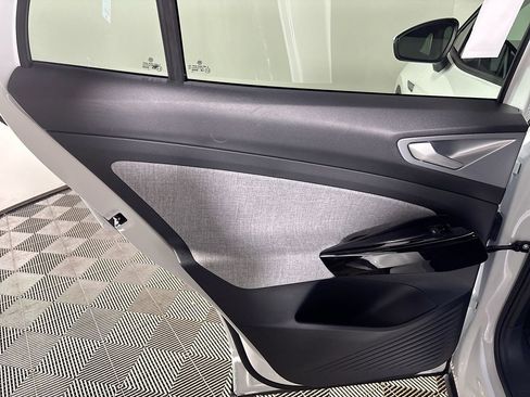 New 2026 Volkswagen ID.4 Pro image 19