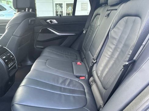 Used 2019 BMW X5 xDrive50i AWD/4WD image 16