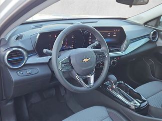 New 2026 Chevrolet Trax LT w/ LT Convenience Package video 3