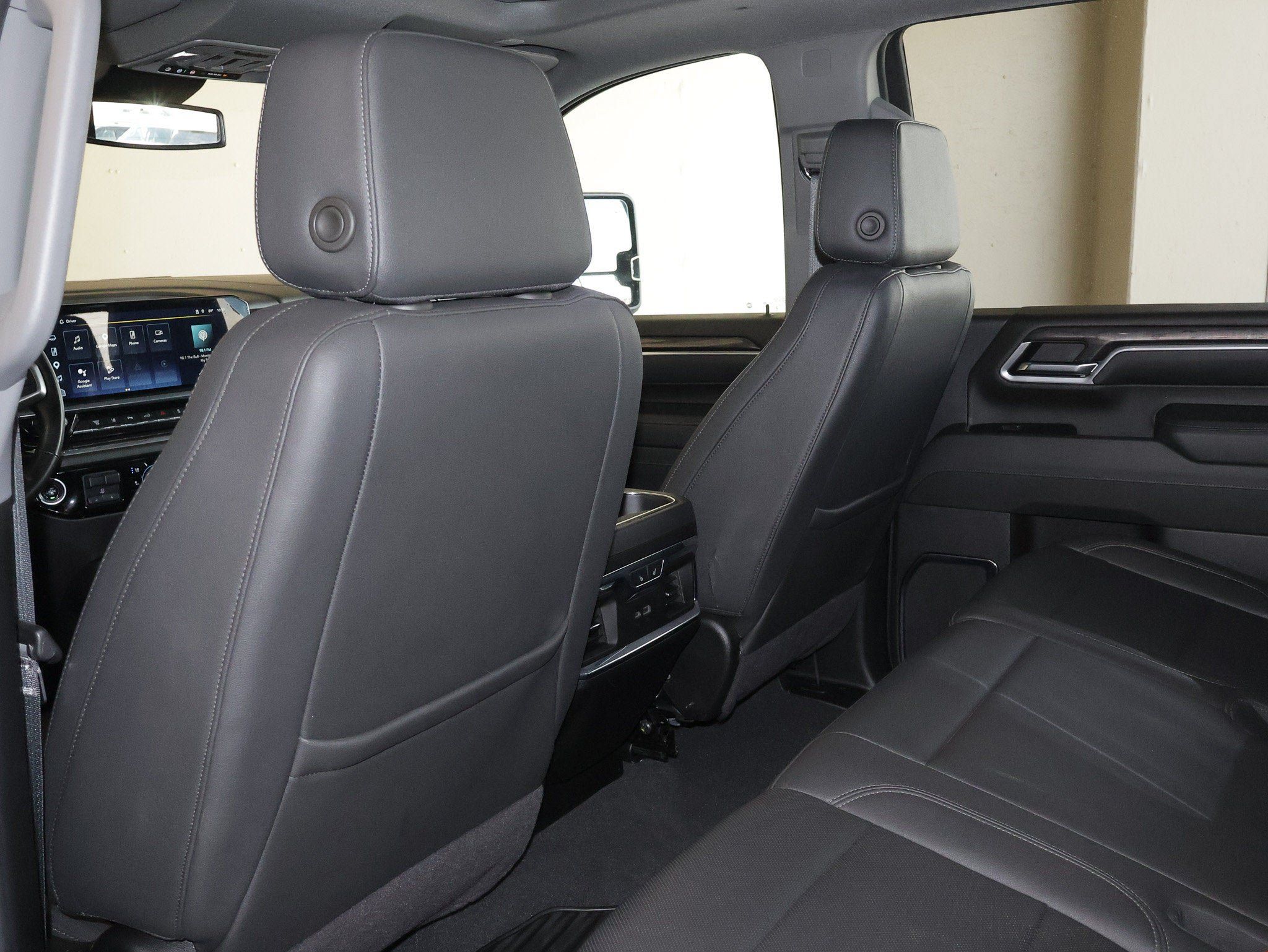 Used 2024 Chevrolet Silverado 2500 LTZ w/ LTZ Plus Package AWD/4WD image 39