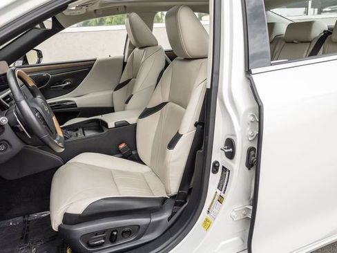 Used 2024 Lexus ES 350 Luxury image 11