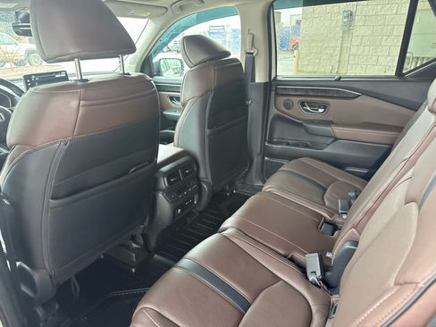Used 2024 Honda Pilot Elite image 33