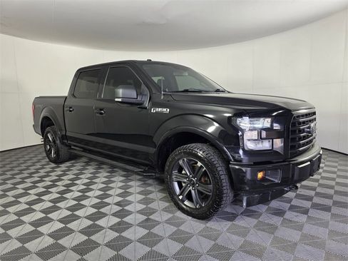 Used 2017 Ford F150 XLT w/ Equipment Group 302A Luxury image 2